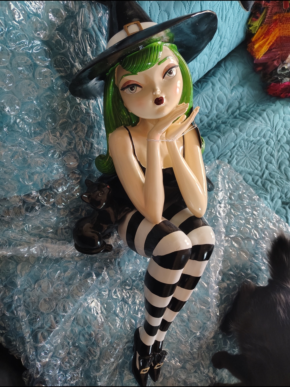 💚✨Bella Lux Green Hair Witch Viral Halloween Decor - Picture 7 of 7